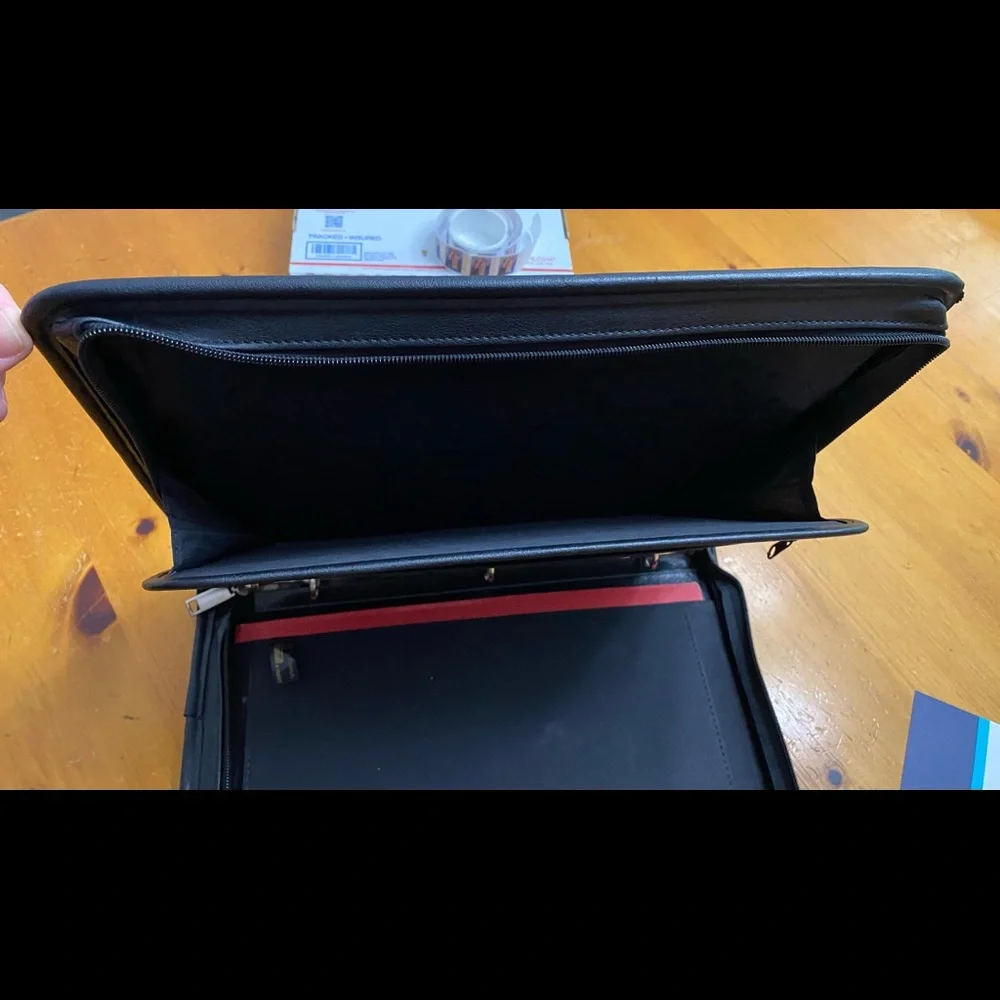 Black Leather-Look Zippered Portfolio Binder - Unbranded